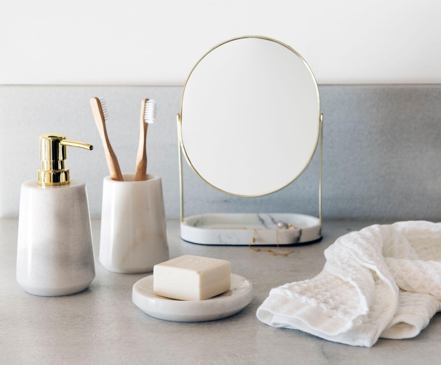 
"Solez" Cosmetic Mirror with 2x Magnification