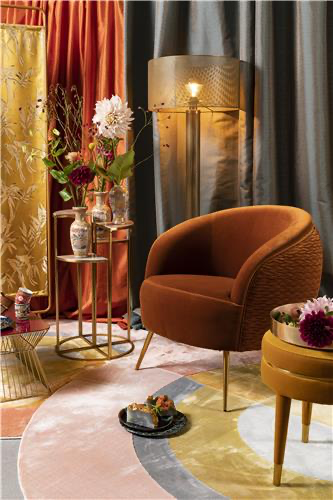 
Designer Armchair "So Curvy"