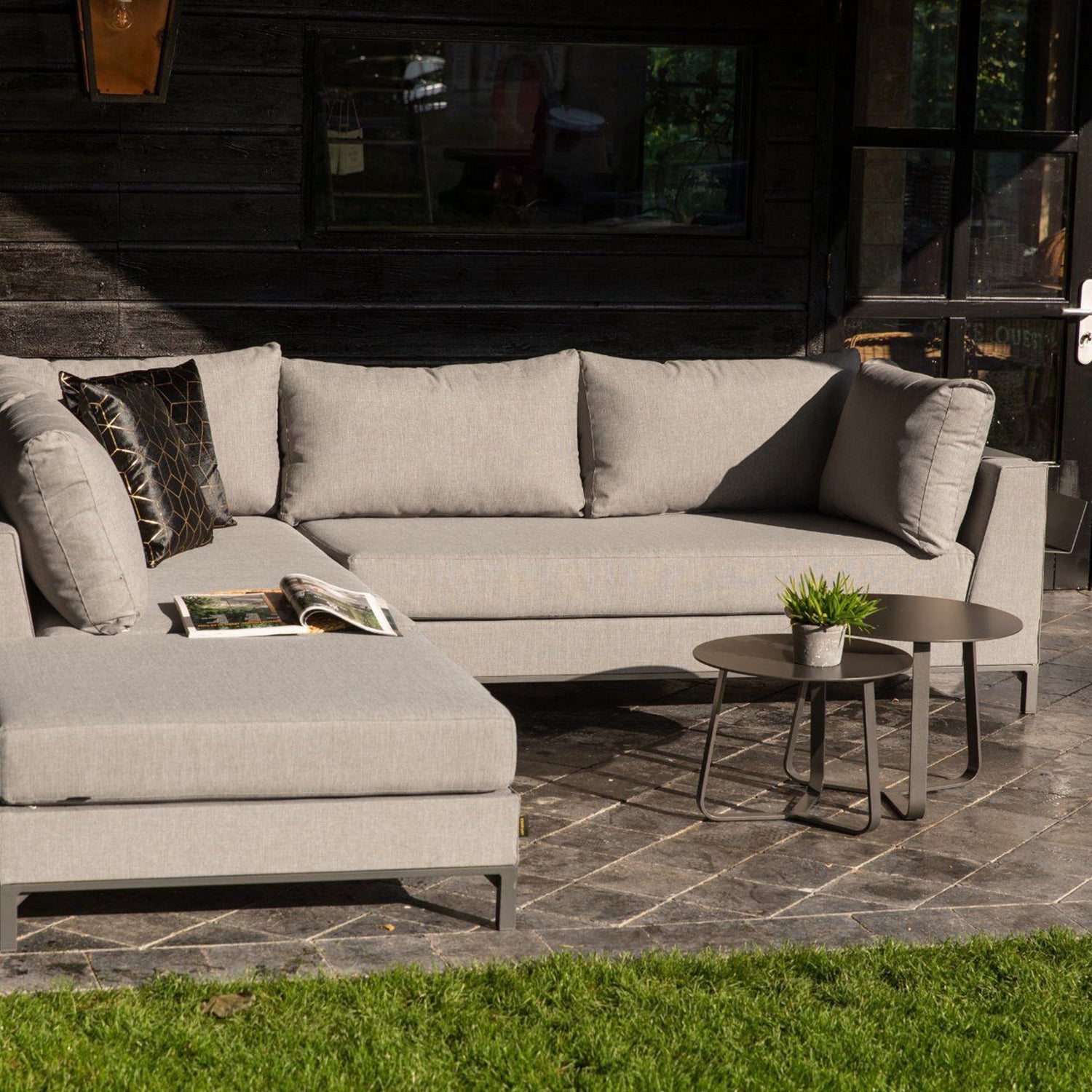 
Salon de jardin design « Sicily » - Taupe / Liens