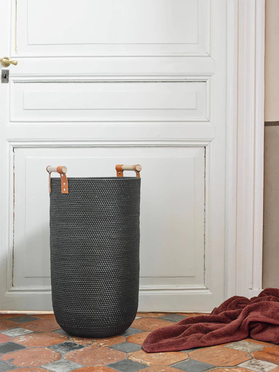 
Panier à linge design fait à la main « Cino » - Noir