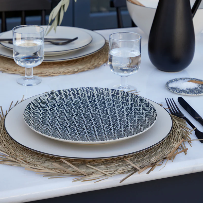 
Handcrafted Charger Plate "Augusta"