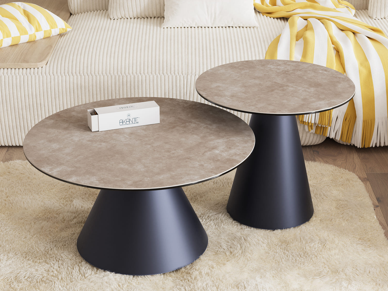 
Design Couchtisch „Faro“ Ø 70 cm - Tischplatte: Zementgrau / Füsse: Schwarz