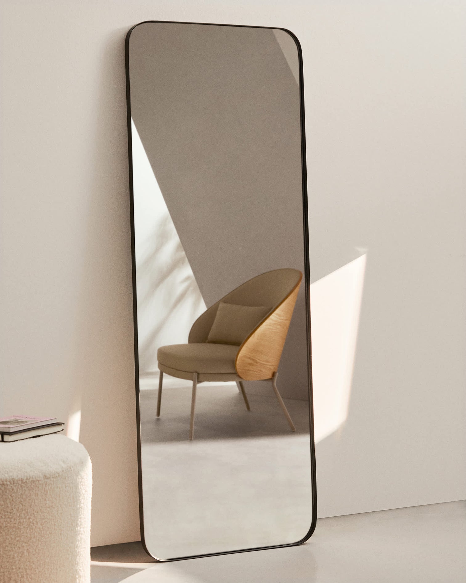 
Miroir mural design « Marco », différentes tailles - 30 x 100 cm / Cadre : Noir