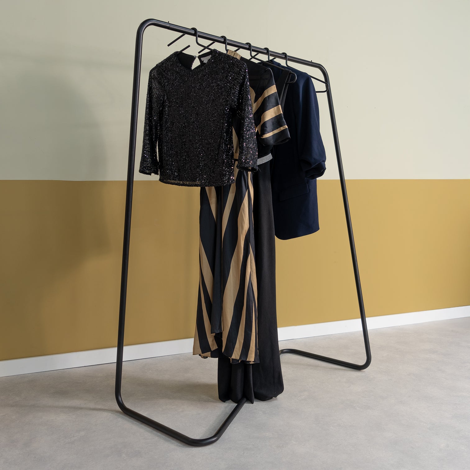 
Portant à vêtements design « Hang-On » - Noir