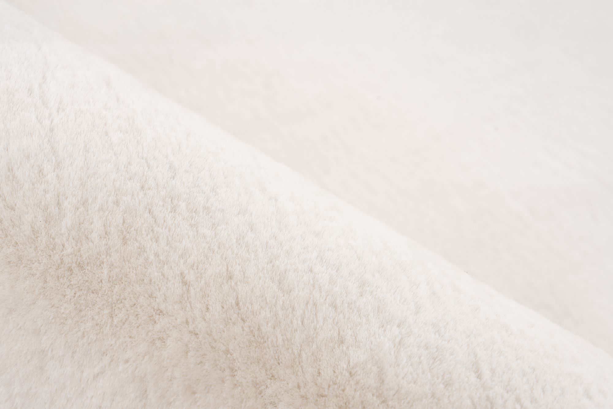 IMAGE for product variant SKU DCE900-Ivory-80150