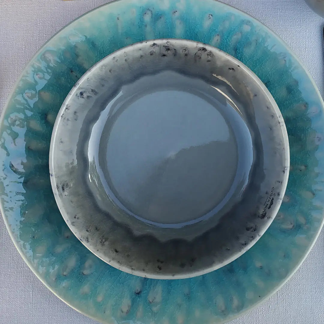 
Assiette creuse artisanale « Madeira » - Gris