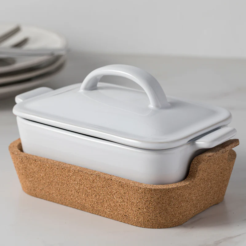
High-quality, rectangular "Ensemble" casserole dish