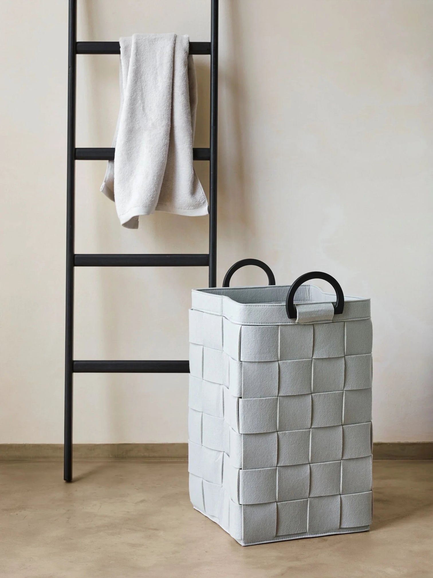 
Panier à linge design « Dix » - Gris argent