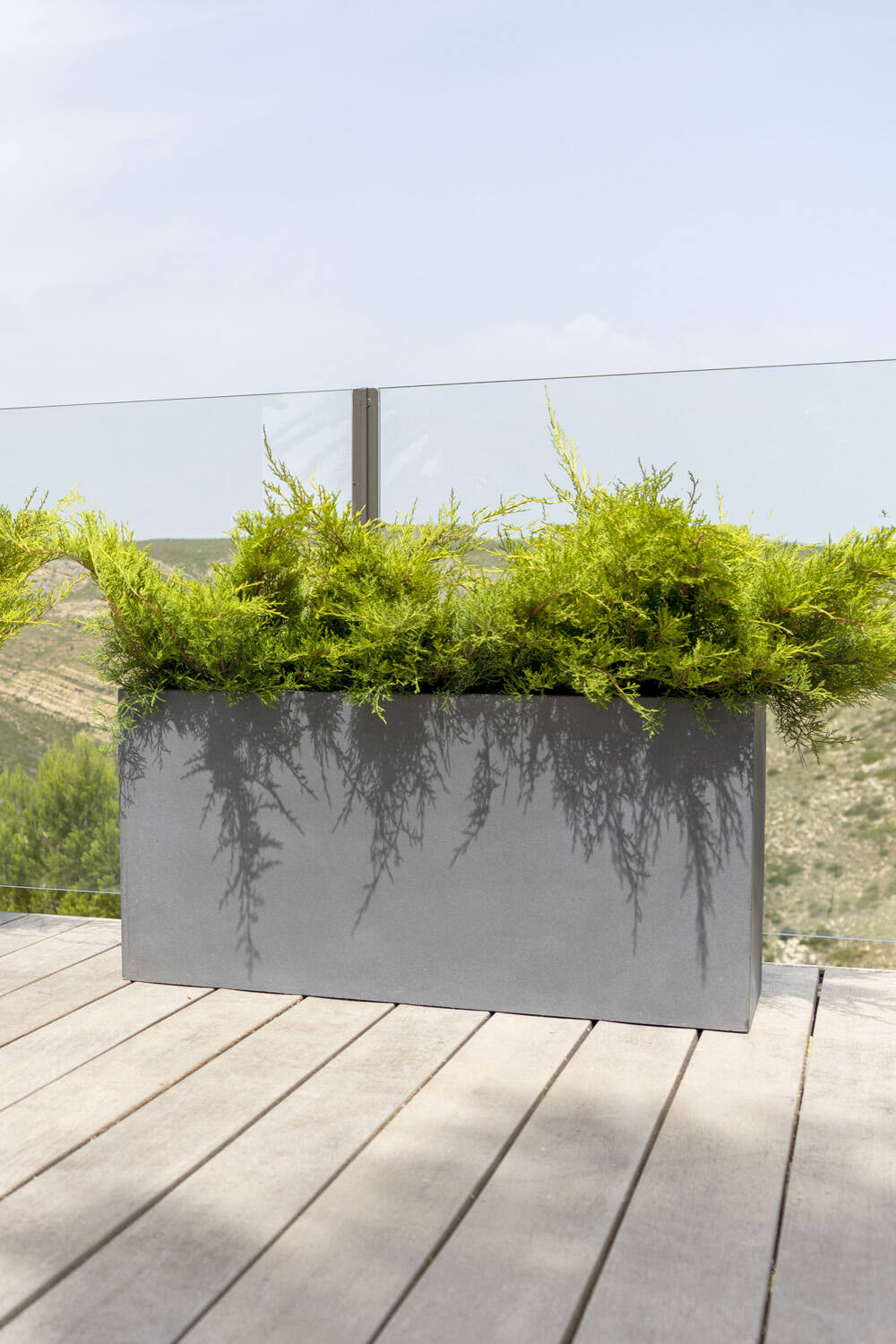
High-Quality Indoor/Outdoor Planter "Natural Jort" - 95 x 38 x height 72 cm / Grey
