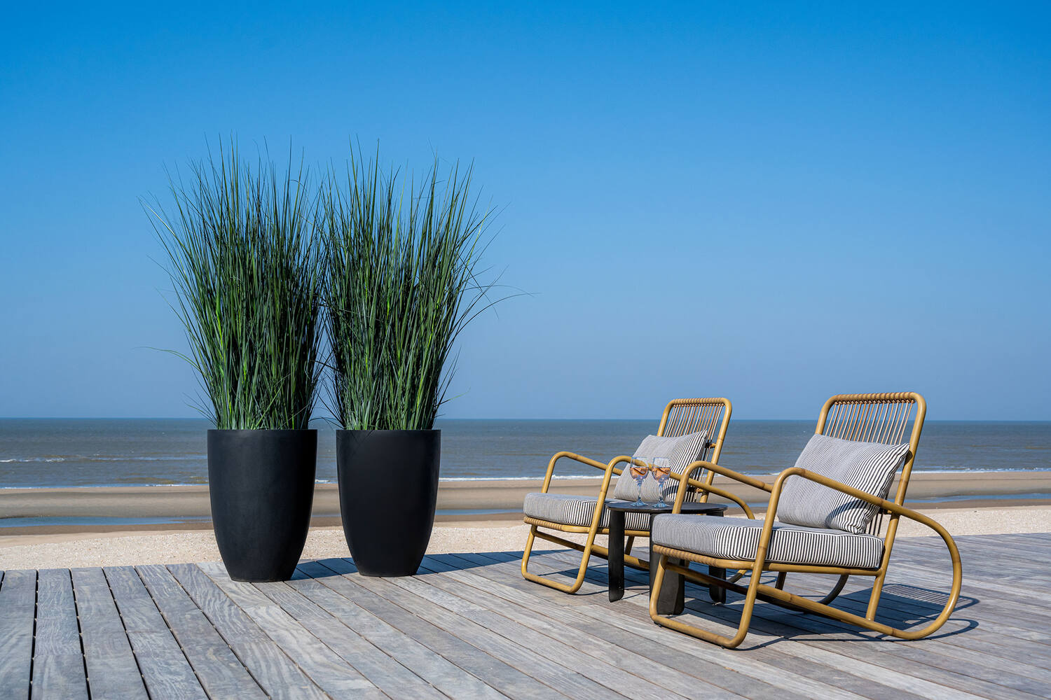 
High-quality indoor/outdoor planter "Natural Ben" - Black / Ø 40 x 55 cm