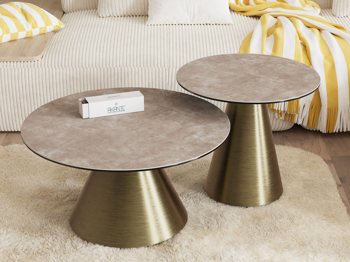 
Tavolino laterale di design «Faro» Ø 55 cm - Piano del tavolo: grigio cemento / Piedi: Bronzo