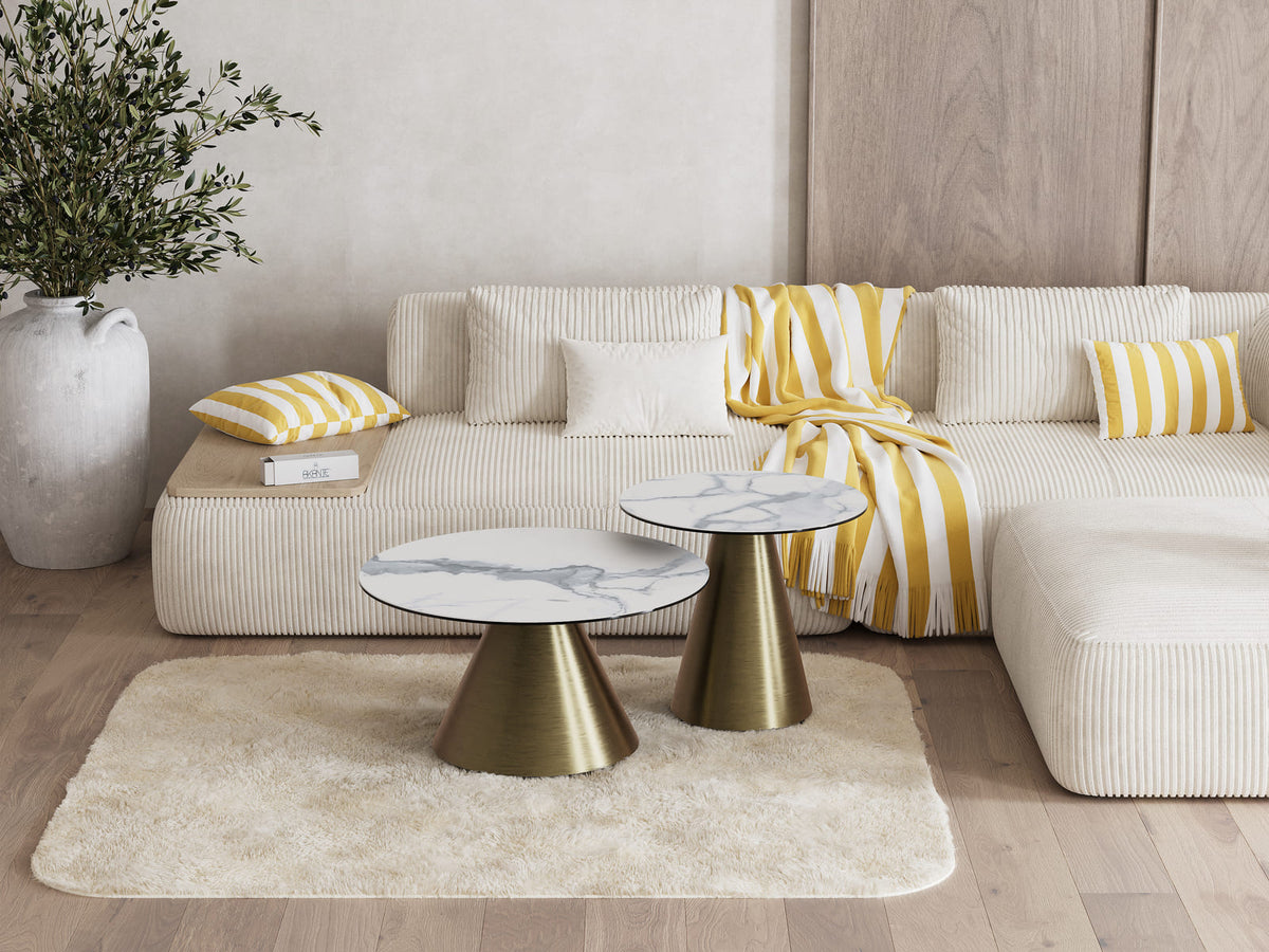 
Tavolino laterale di design «Faro» Ø 55 cm - Piano del tavolo: effetto marmo Bianco / Gambe: Bronzo