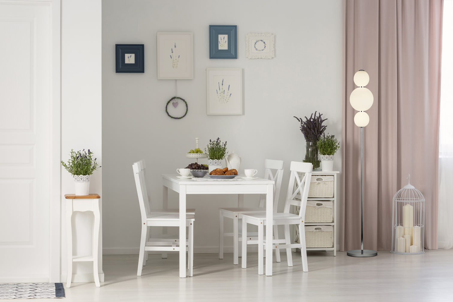 
Design LED Stehlampe "Snowball"
