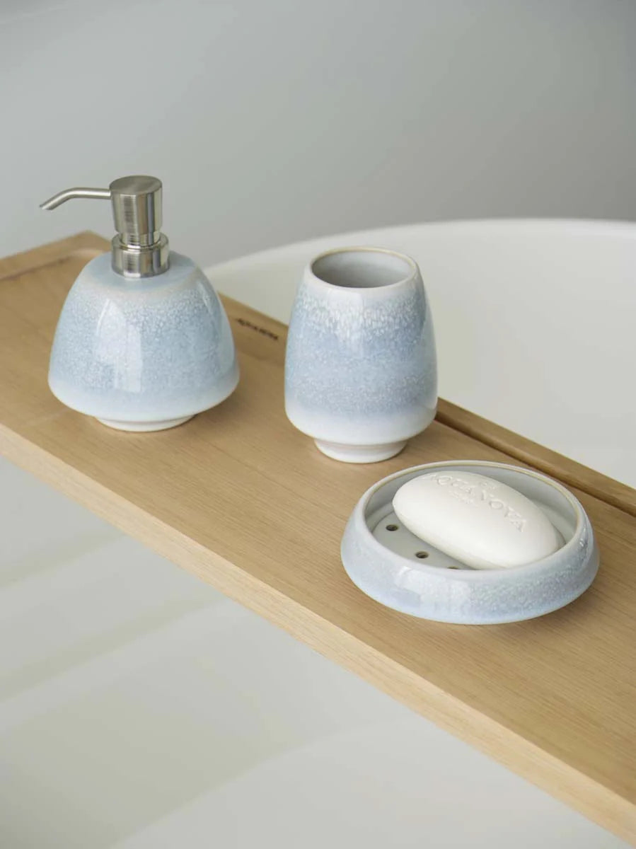 
Handgefertigter Design Toilettenbürstenhalter „Figo“ aus Keramik, Eisblau