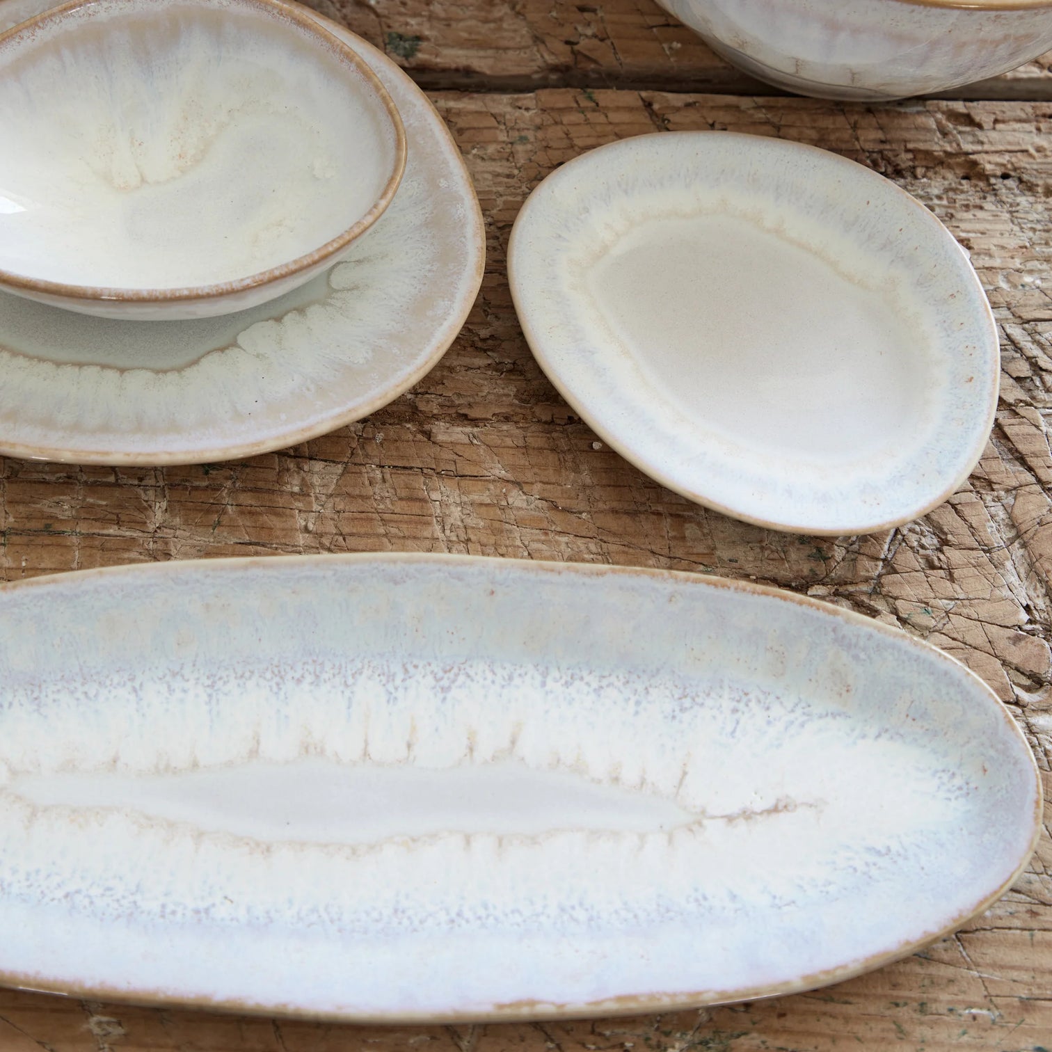 
Handmade Oval Serving Dish "Brisa" - Salt