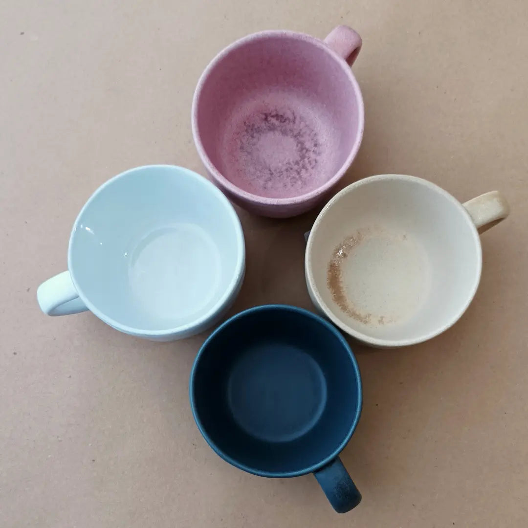
Handcrafted "Livia" Mug - Matte black