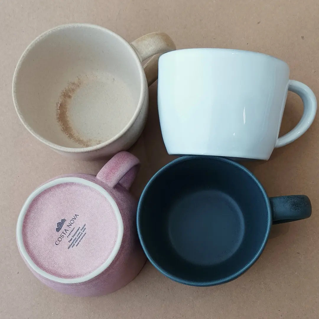 
Handcrafted "Livia" Mug - Glossy white