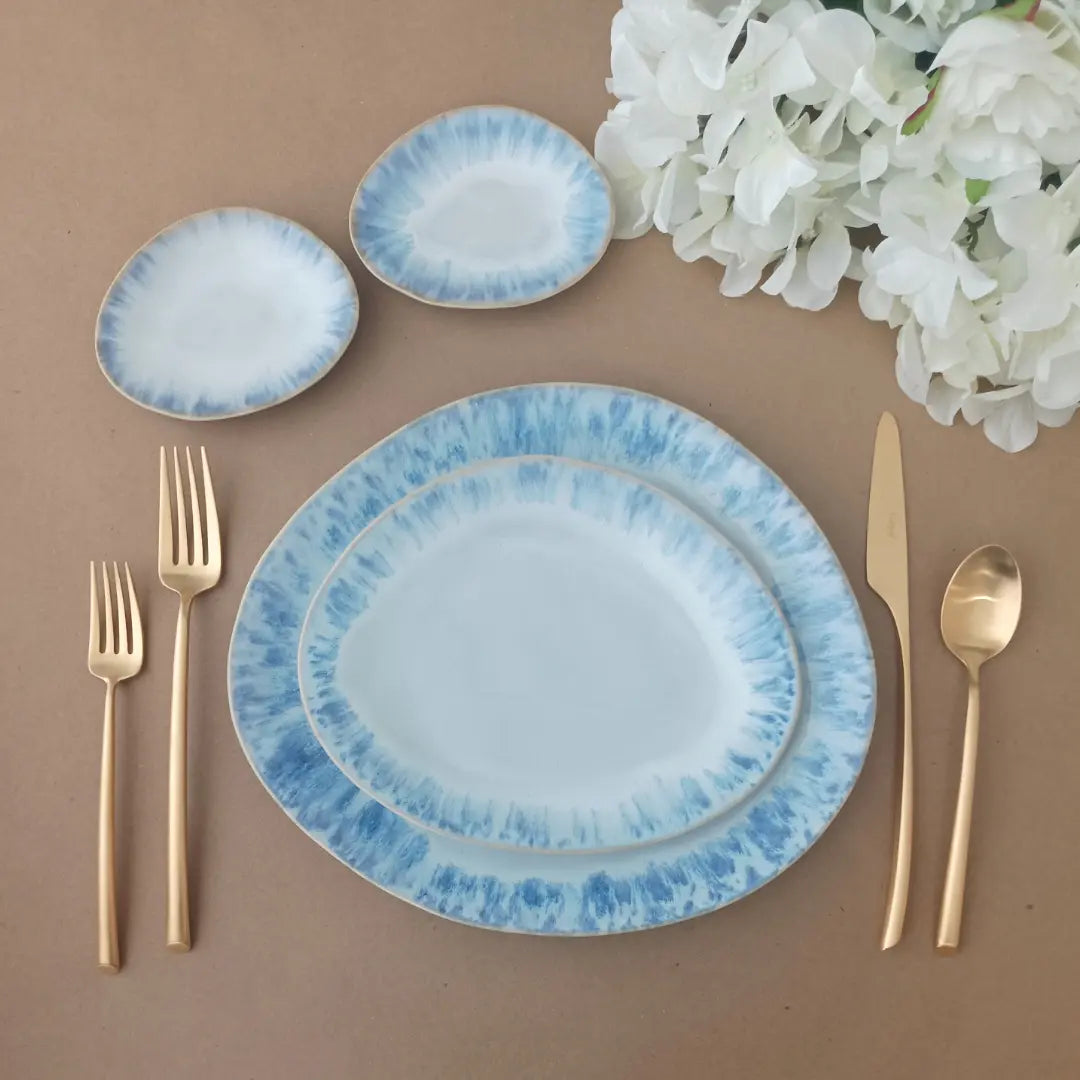 
Handmade Oval Bread Plate "Brisa" - Blue