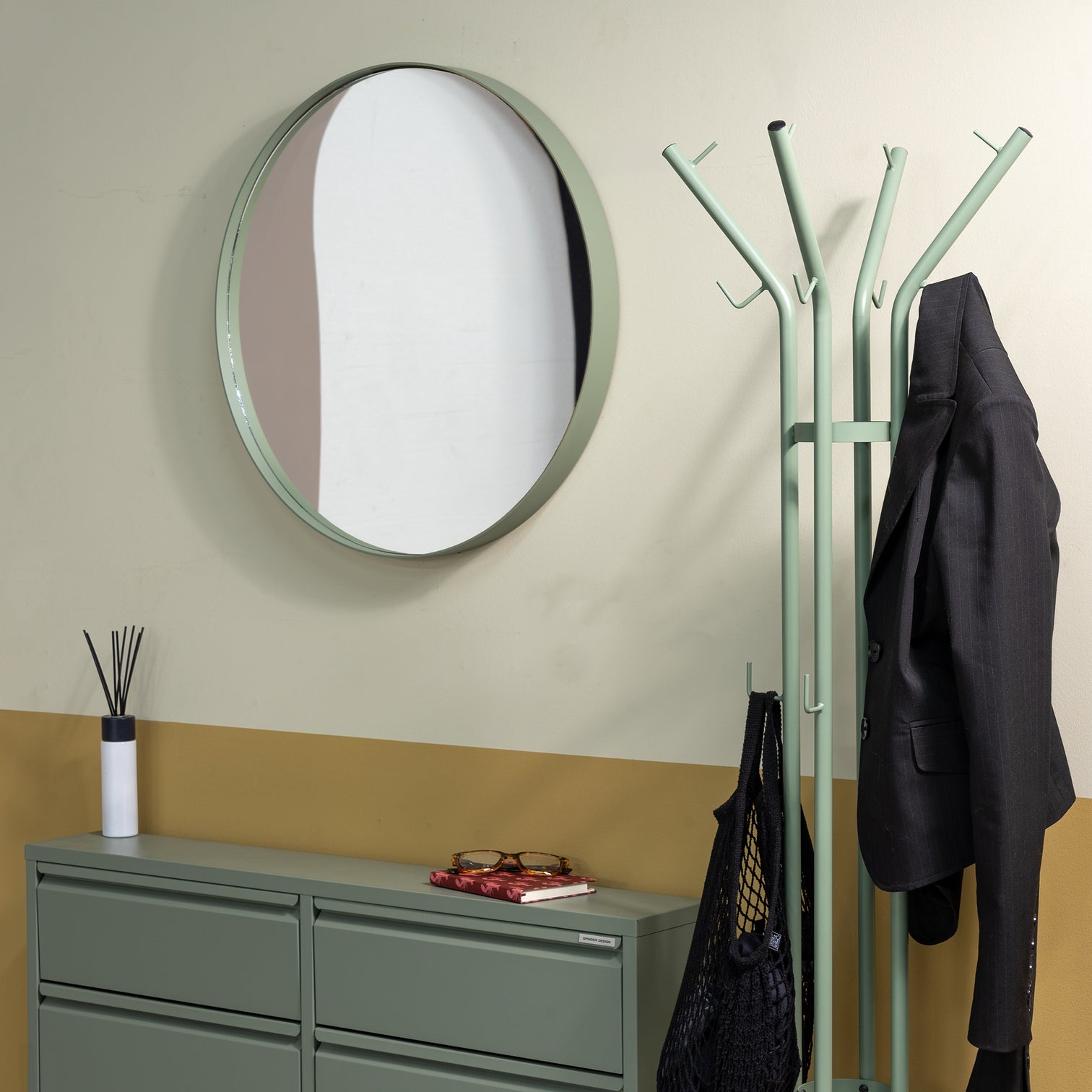 
Porte-manteau design « Charly » - Vert Poussiéreux
