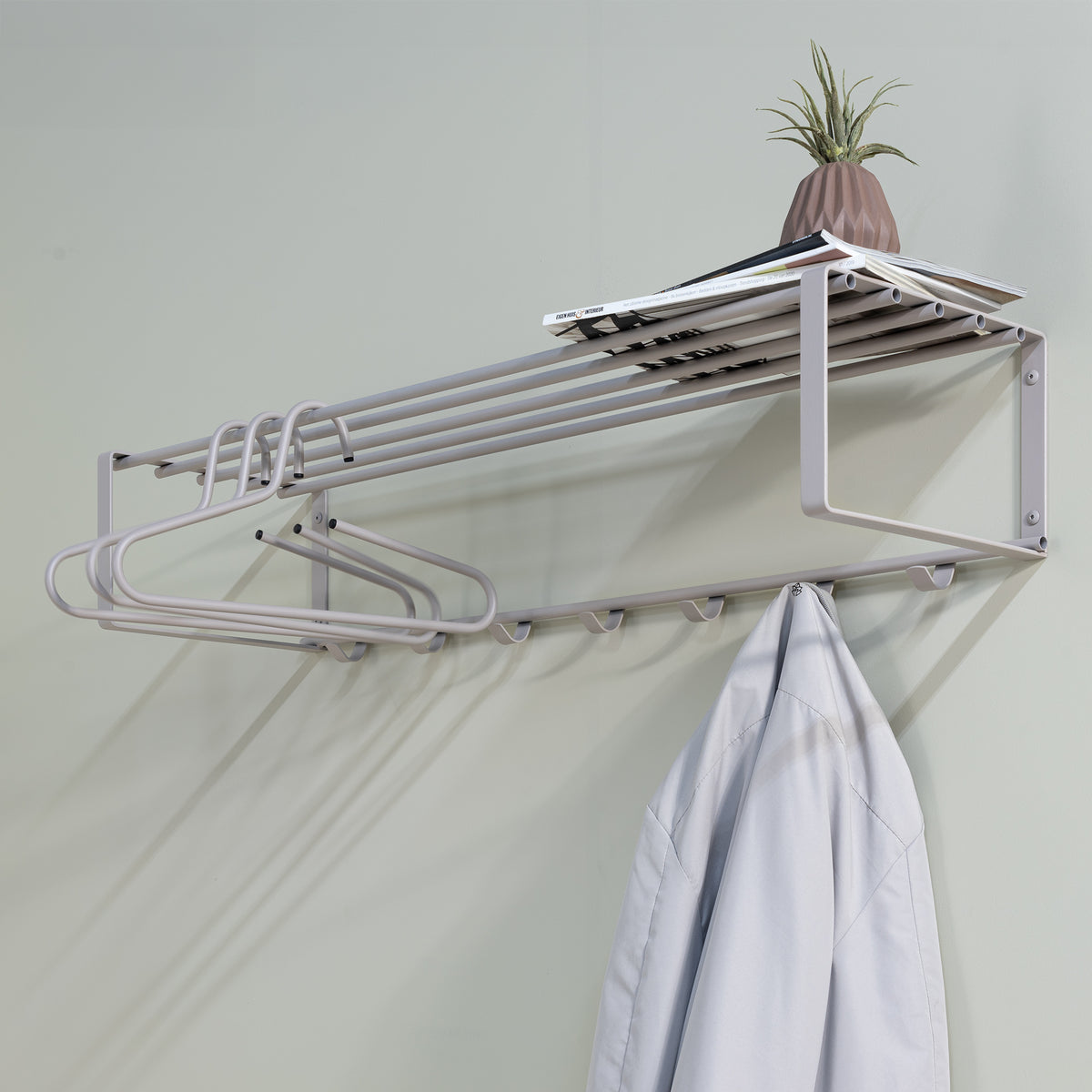 
Design Wandgarderobe „Rex 2 XL“ - Silky Taupe