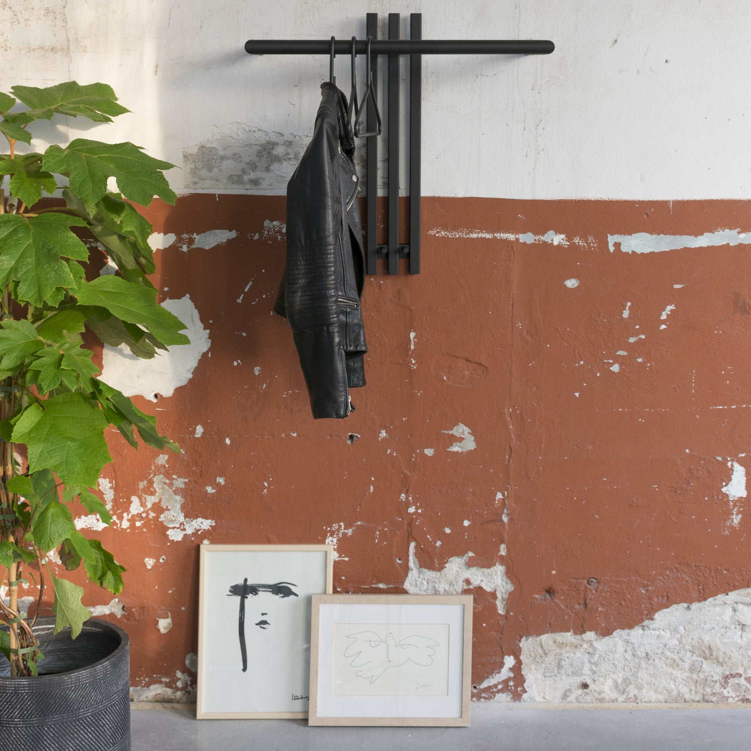 
Patère murale design « Senza » - Noir