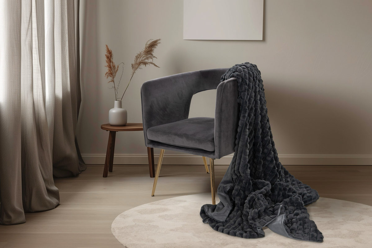 
Hochwertige Kuscheldecke „Harmony“ 150 x 200 cm, Graphit