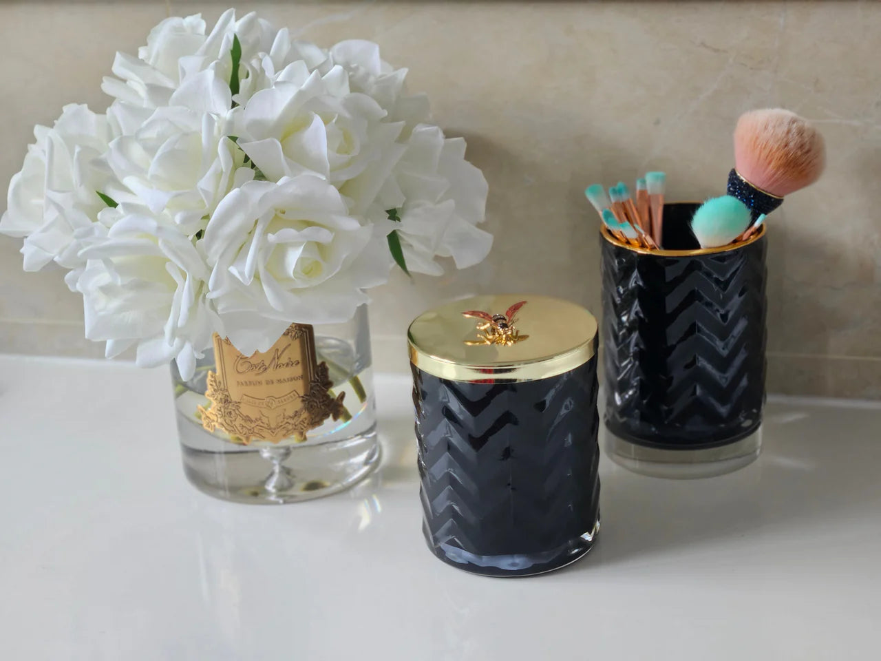
Coffret cadeau de luxe « Herringbone Black & Gold », durée de combustion 100 heures