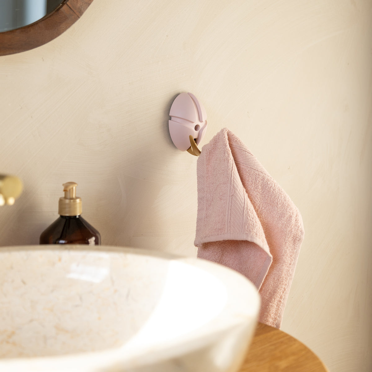 
Design Garderobenhaken „Tick“ - Pale Pink/Gold