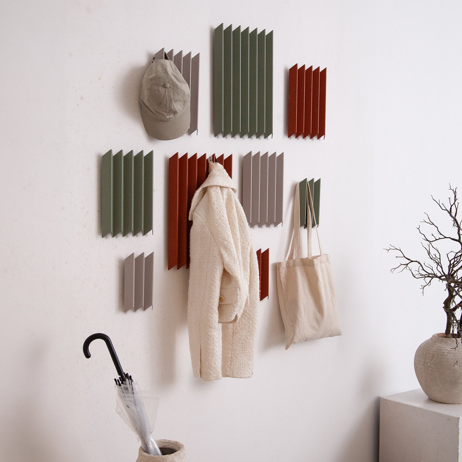 
Design wall coat rack "Senzu Small" - Dusty Green