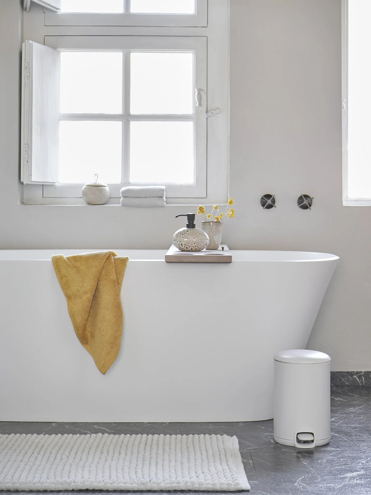 
Poubelle à pédale design « KAZ » 3 litres - Blanc