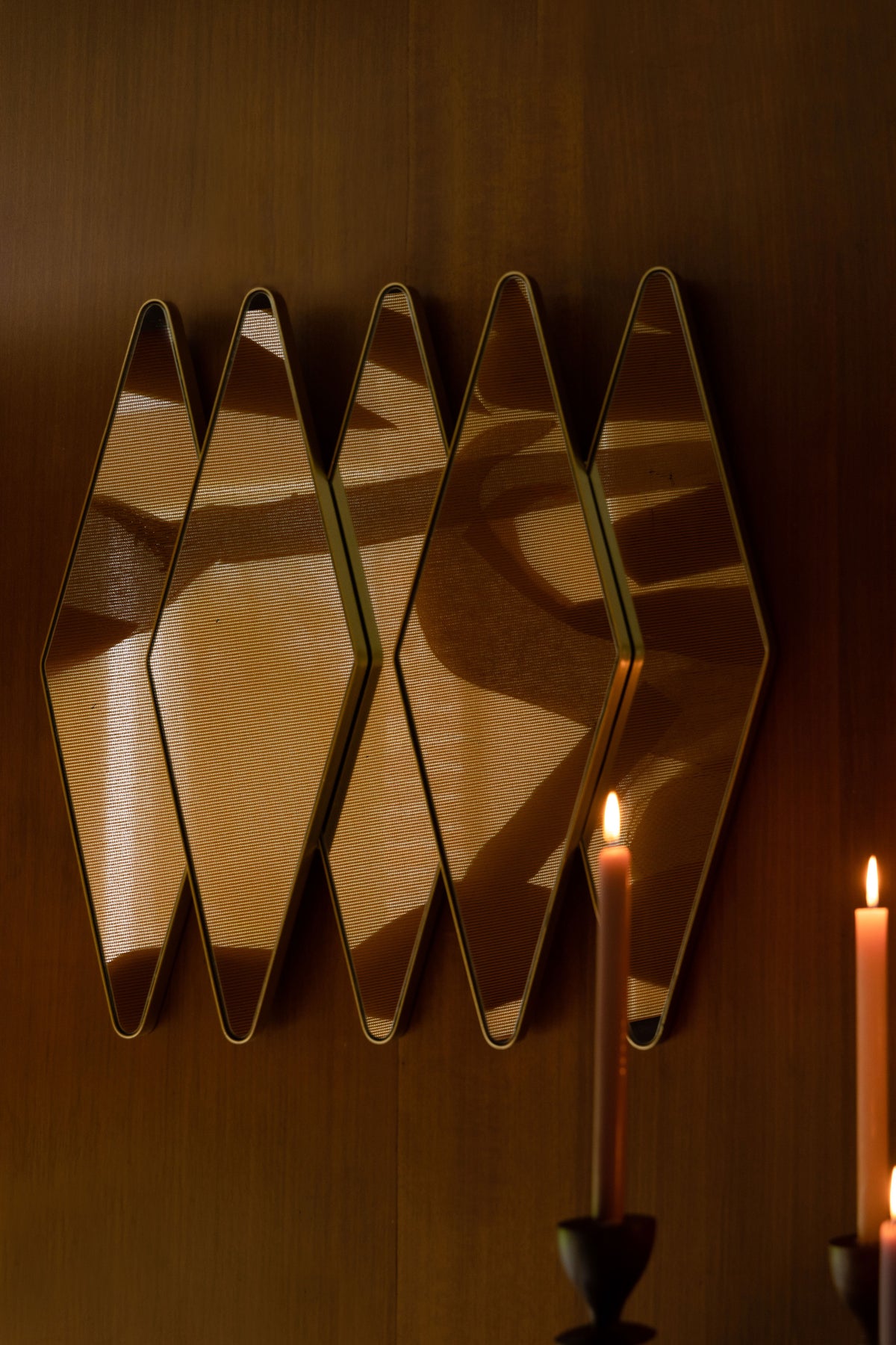 
Specchio da parete di design „Kyoko“