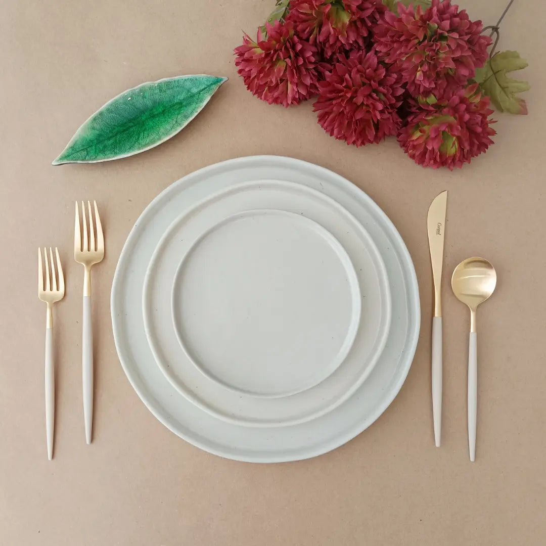 
Handcrafted Dinnerware Set "Lagoa Pedra II", 4 place settings, 12-piece