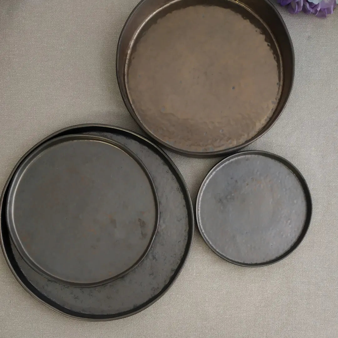 
Handmade Bread Plate "Lagoa" - Metallic