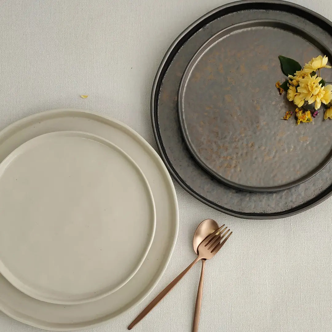
Assiette à salade/dessert artisanale « Lagoa » - Pierre, Beige