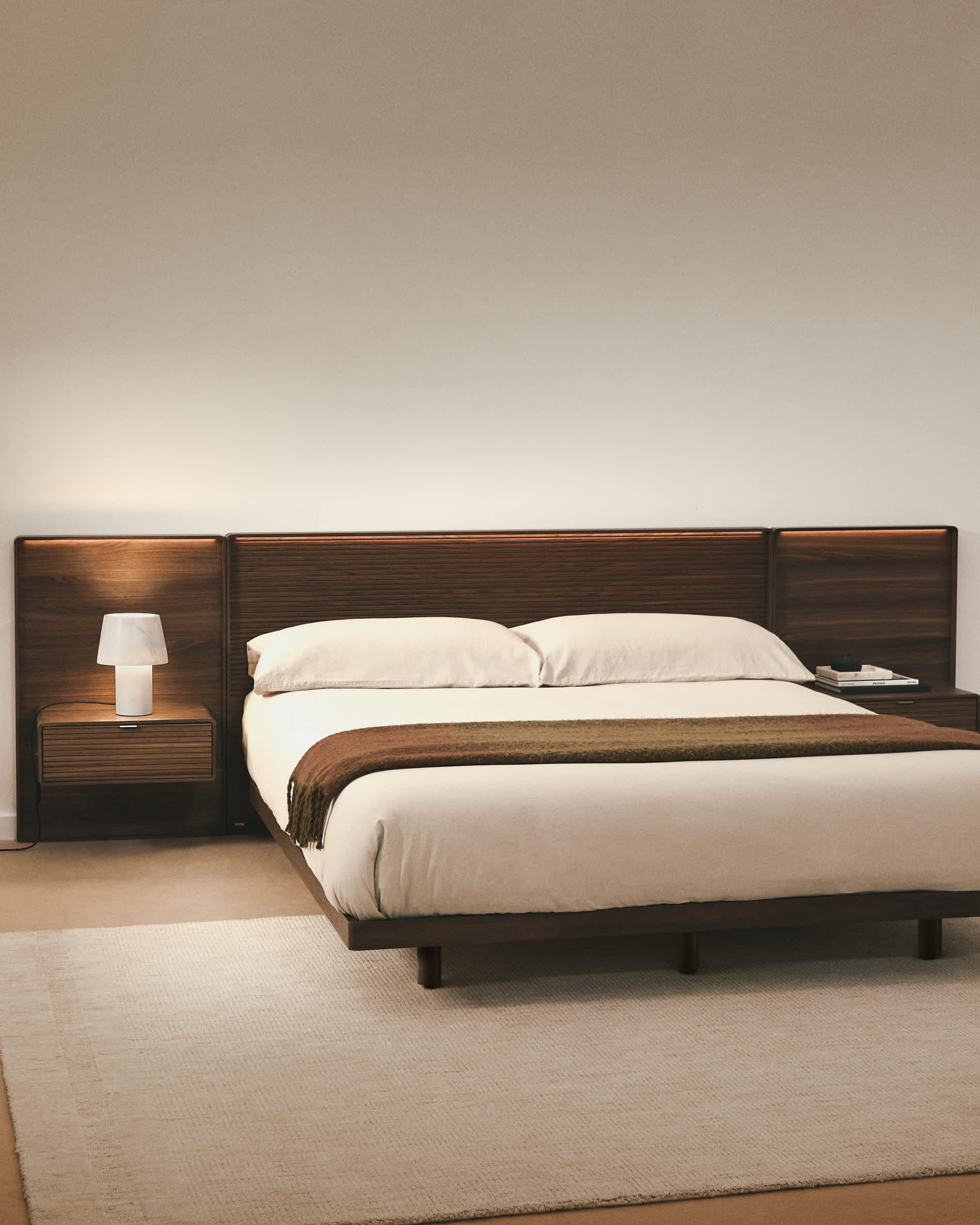 IMAGE for product variant SKU M00084W09