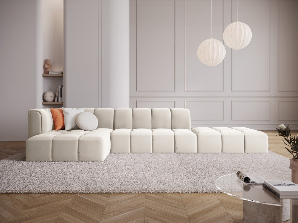 
5-Sitzer Design Ecksofa "Adams" mit Ottomane - Samt Light Beige / Ottomane rechts