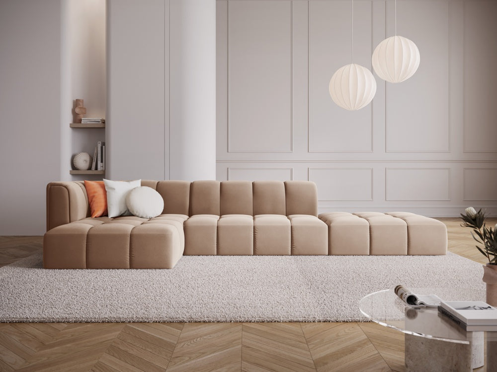 
5-Sitzer Design Ecksofa "Adams" mit Ottomane - Samt  Beige / Ottomane rechts