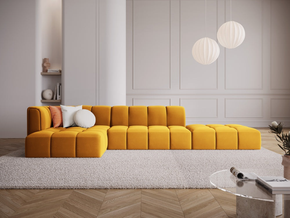 
5-Sitzer Design Ecksofa "Adams" mit Ottomane - Samt Senfgelb / Ottomane rechts