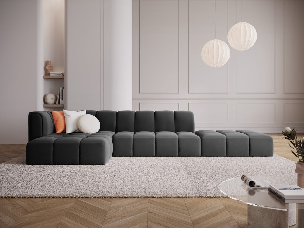 
5-Sitzer Design Ecksofa "Adams" mit Ottomane - Samt Grau / Ottomane rechts