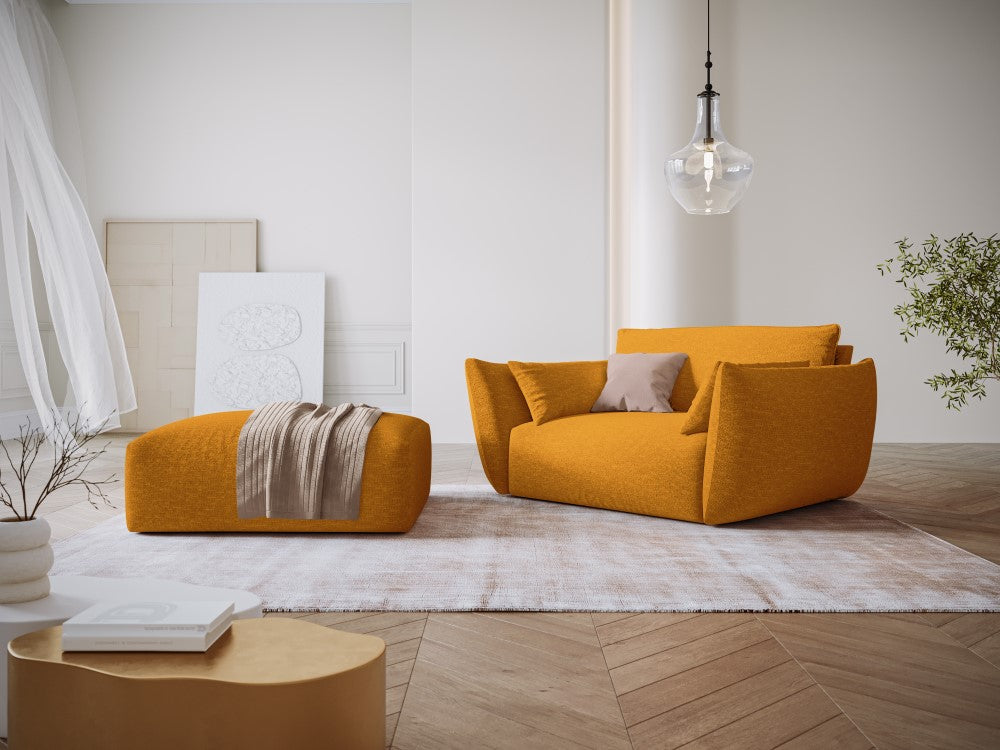 
Pouf design "Clau" - Chenille jaune moutarde