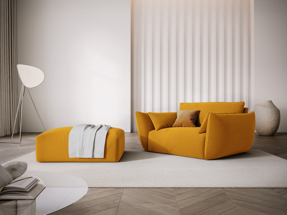
Pouf design "Clau" - Velours moutarde