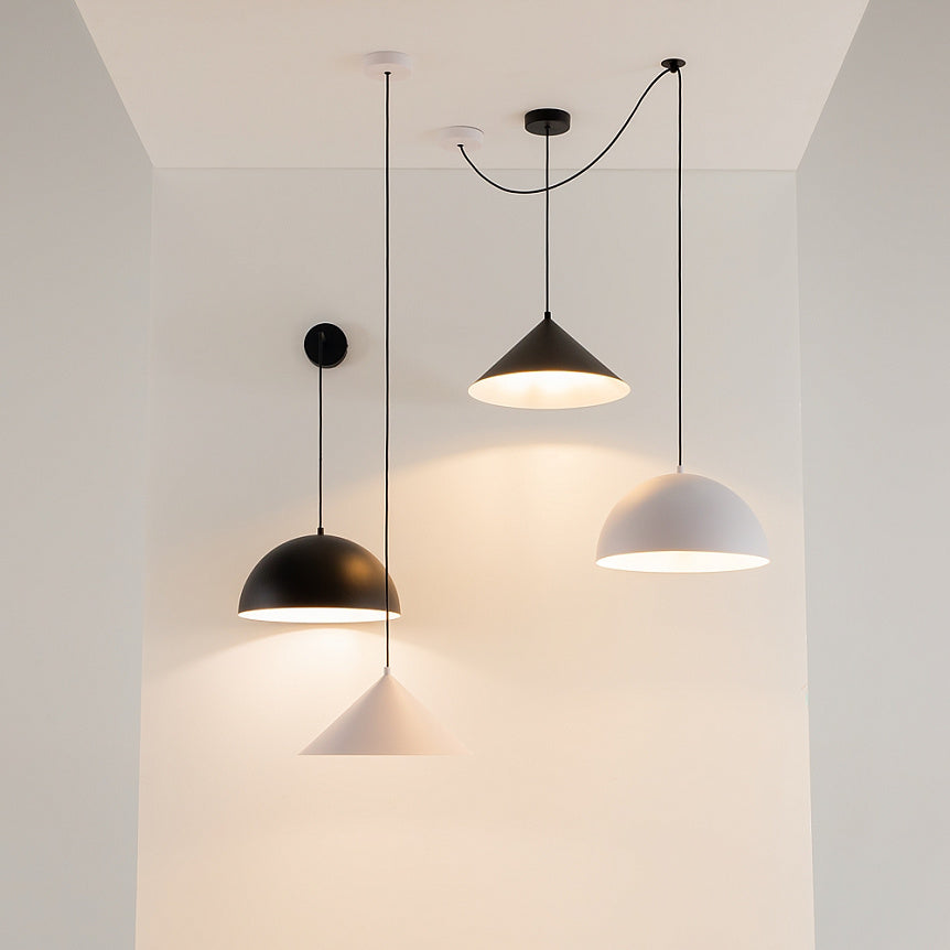 
Lampada a sospensione regolabile in altezza “Basic Colors II” - Nero