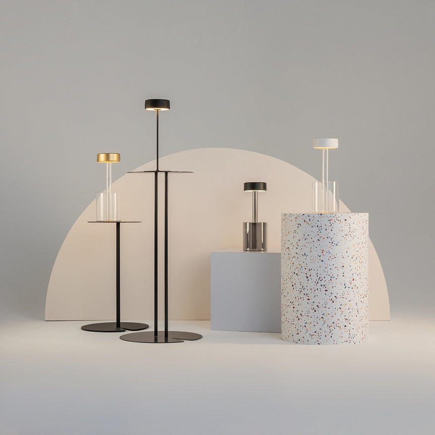 
Lampada da tavolo portatile a LED a batteria “Al Collaboration” - Nero