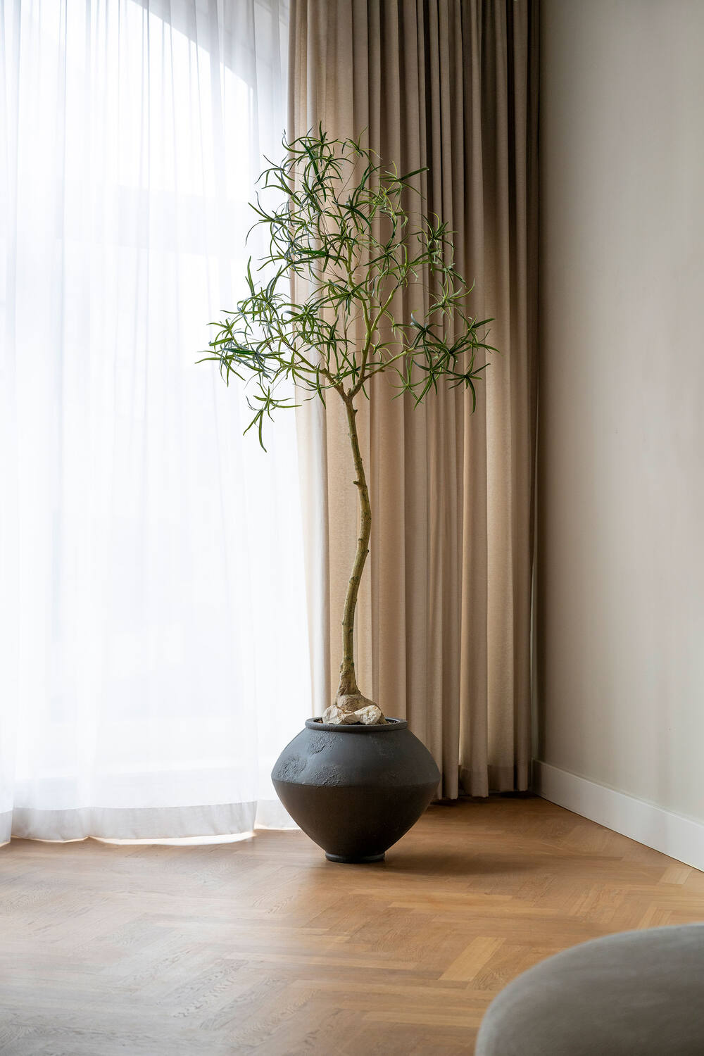 
High-quality indoor/outdoor planter "The Vessel Zir" - Ø 55 x 45 cm