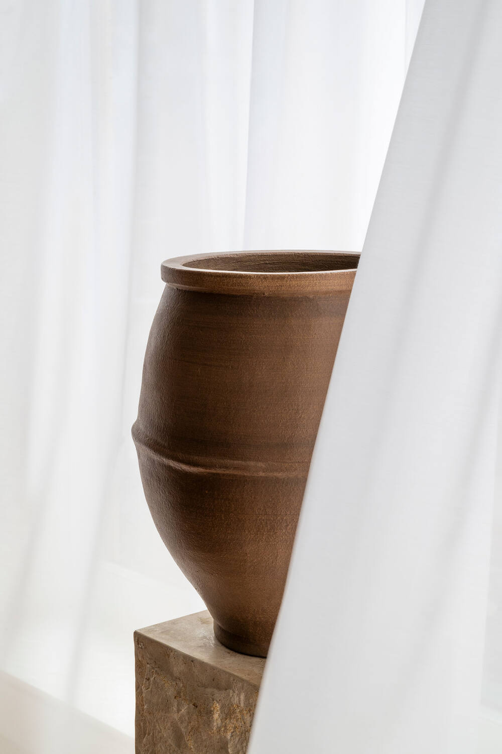 
High-Quality Indoor/Outdoor Planter "The Vessel Elia" - Ø 40 x 50 cm