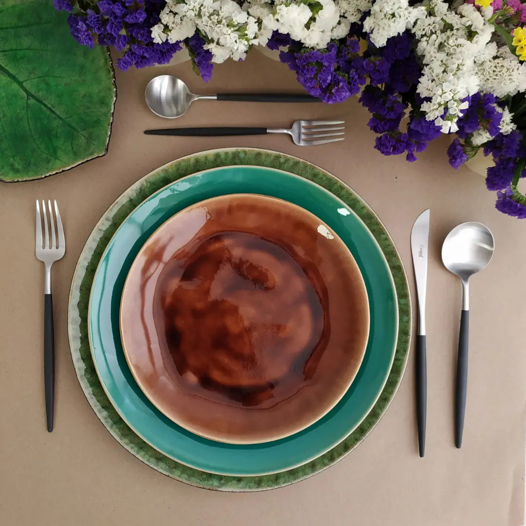 
Assiette à salade et à dessert «Riviera», fabriquée à la main - Terre