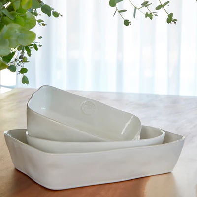 
Handmade, oval baking dish "Nova" - White / Medium, 25.7 x 18.6 cm