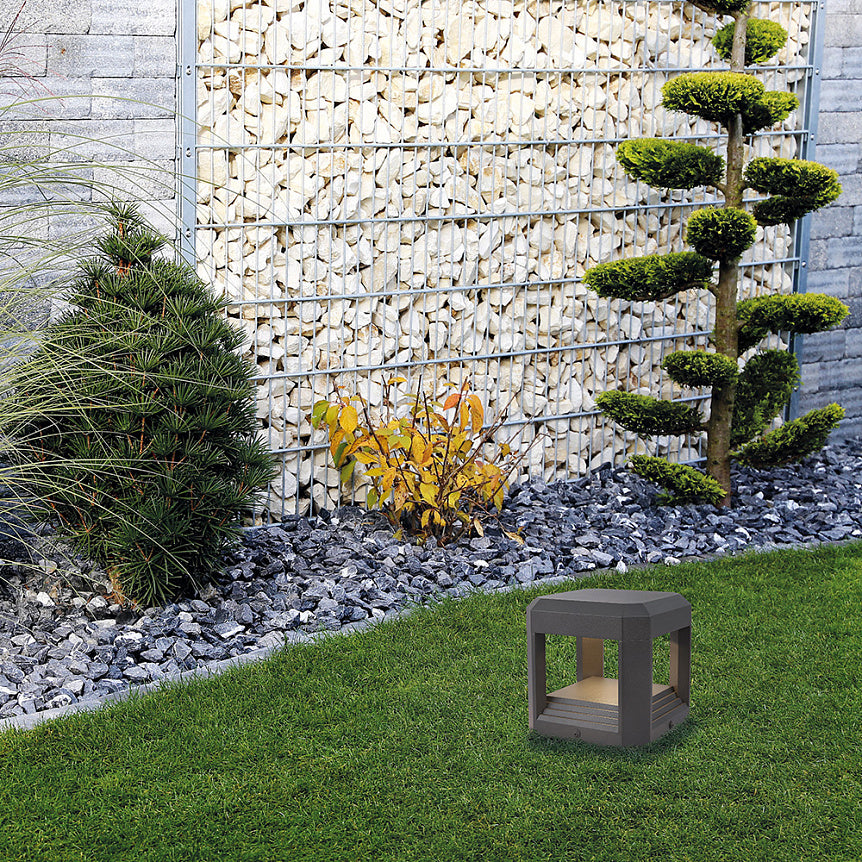
Small outdoor LED floor lamp "Royal Mile"