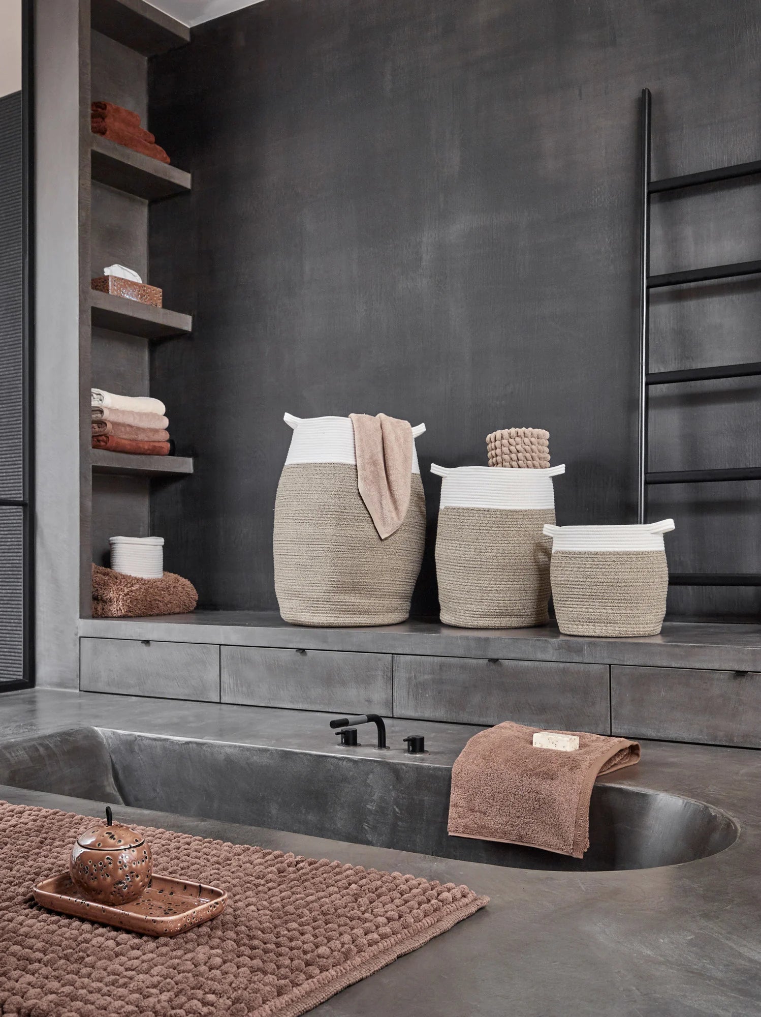 
Designer storage and laundry basket "Osman" Medium, Ø 36 x 50 cm - Nougat