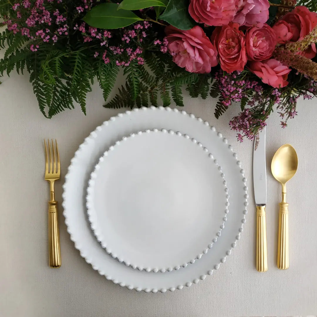 
Handmade dinner plate "Pearl" - White